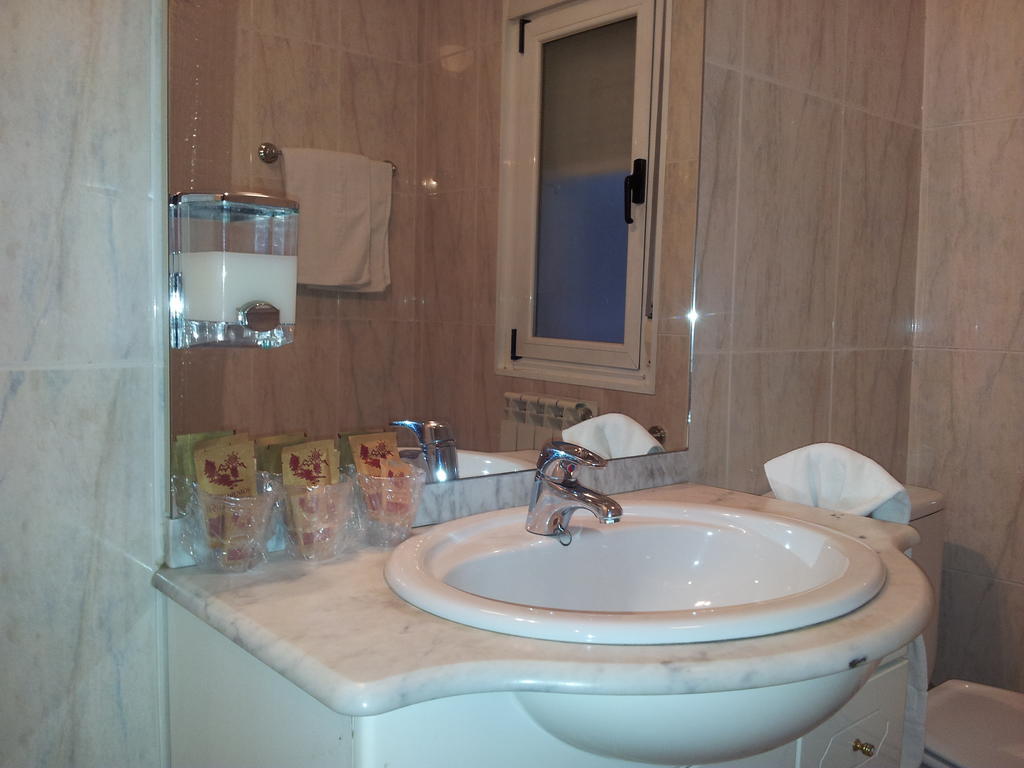 Alojamientos Río Cares León Habitación foto